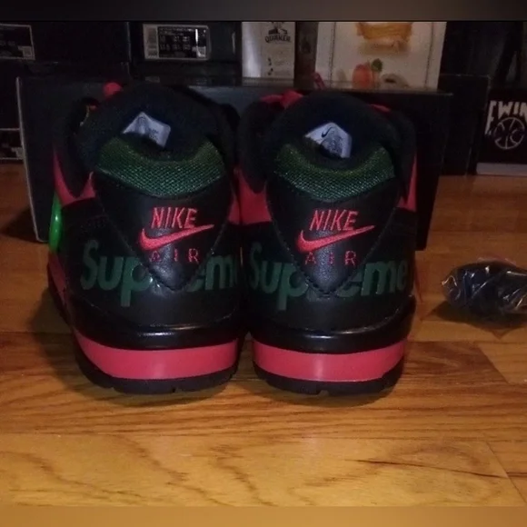Supreme + Nike Air Bo Jackson Cross Trainer Low Men’s Size 9 STYLE CJ5291-001